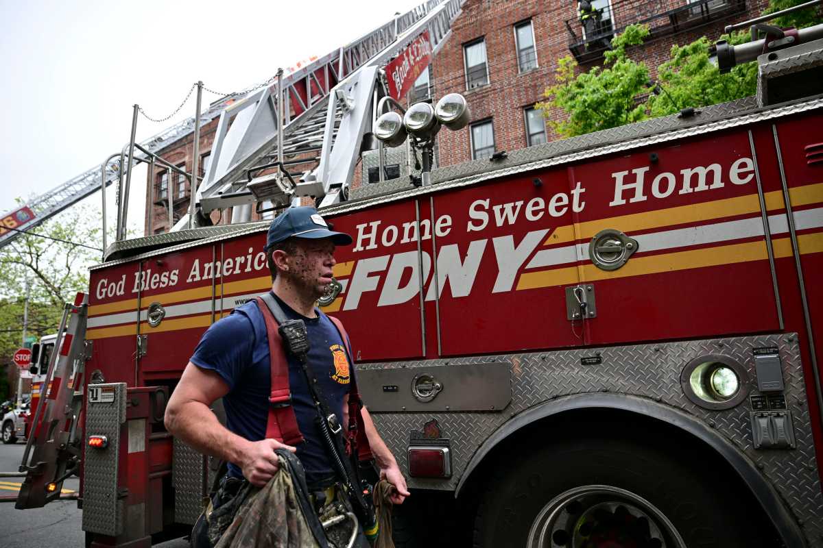 Two-alarm fire rips through Brooklyn apartement, displacing residents, pets