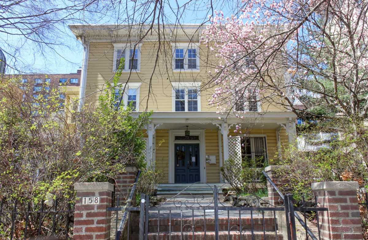 Demolition likely after LPC declines to landmark historic Fort Greene home • Brooklyn Paper
