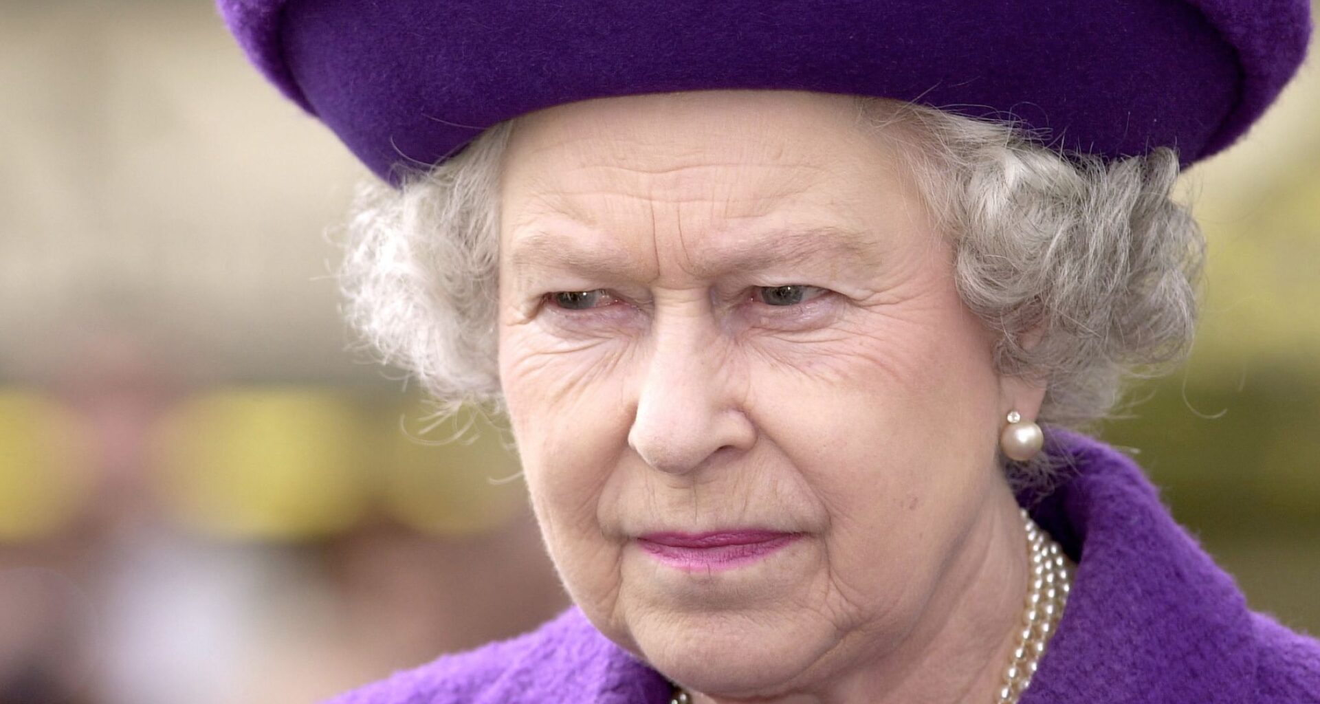 Queen Elizabeth Used This "Silent Signal of Displeasure"