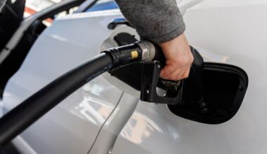 Gas prices in NYC, Tri-State Area jump as Iran war enters sixth week