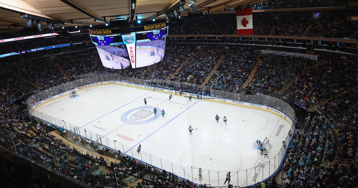 New York Sirens beat Seattle Torrent in front of sold-out MSG crowd in historic game for women's hockey