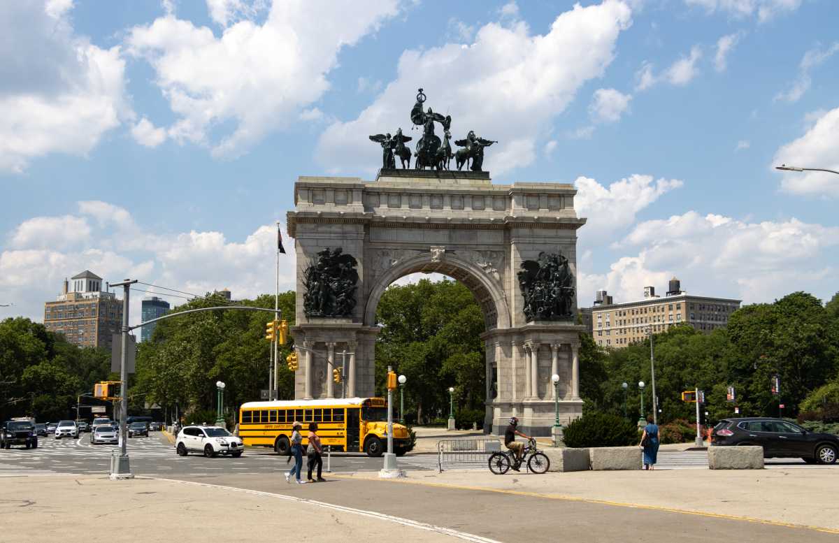 A ‘Grand’ design: Mamdani proposes eliminating car traffic in part of Brooklyn’s Grand Army Plaza