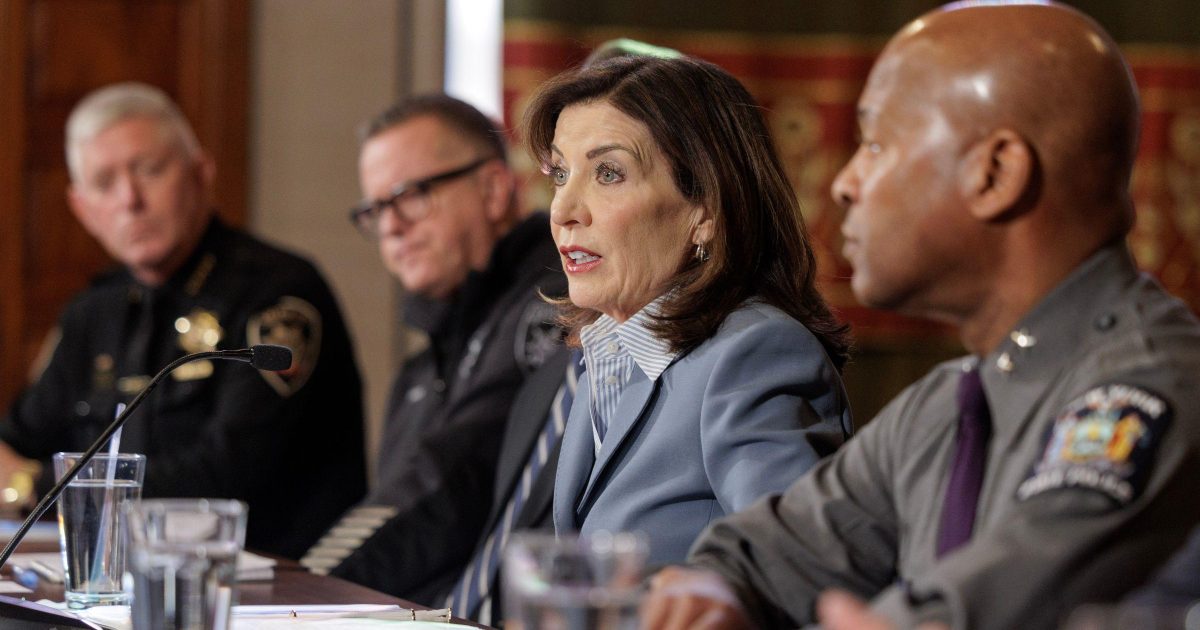 New York Immigration Talks Hit Impasse After Hochul’s Latest Proposal