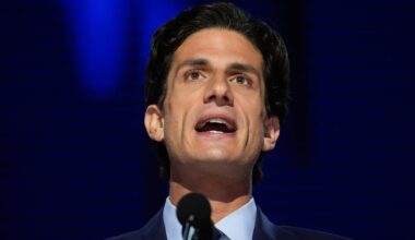 Jack Schlossberg, Kennedy heir, enters crowded New York City race