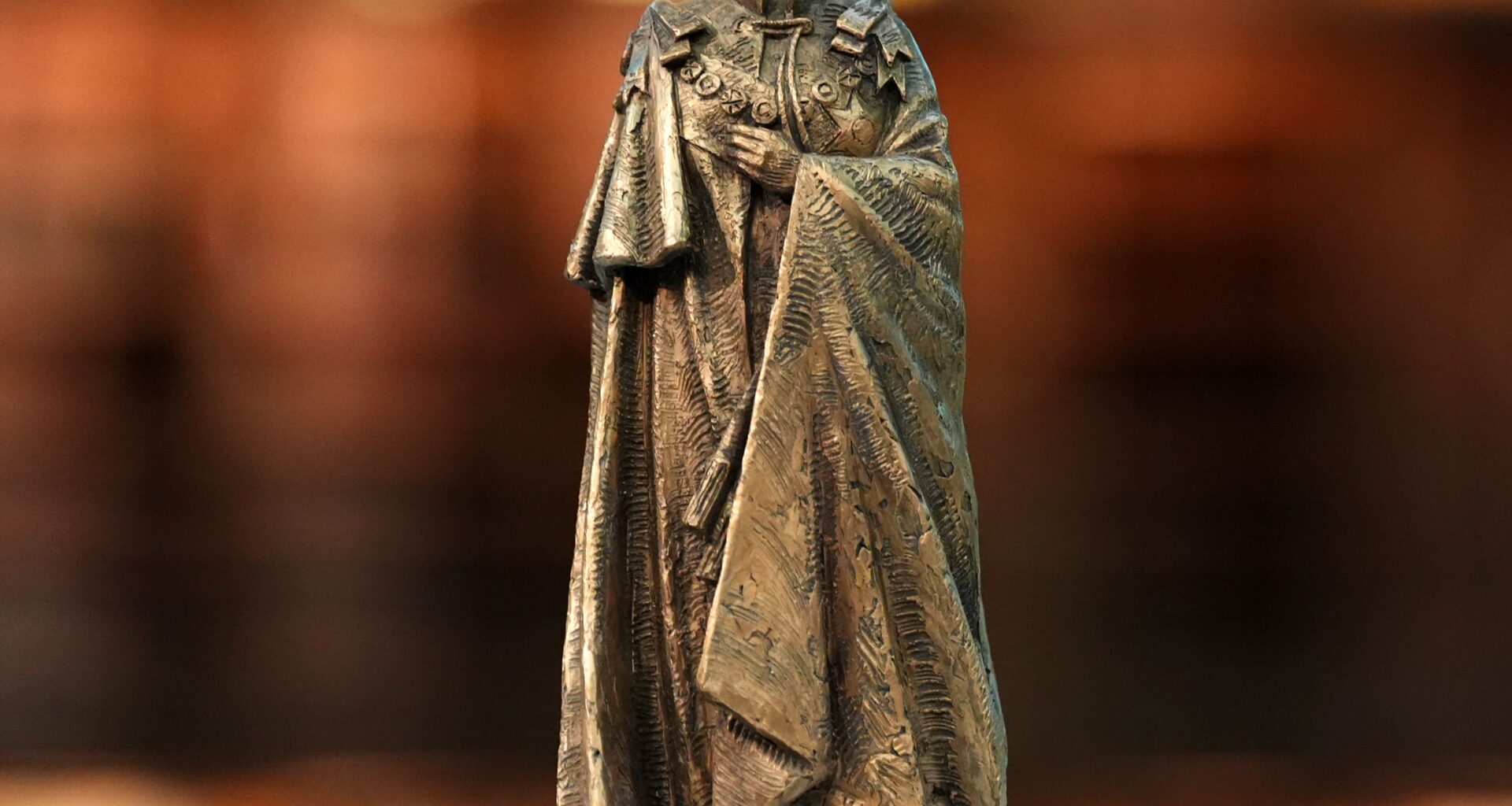 Queen Elizabeth II memorial will feature statue of late monarch as young woman