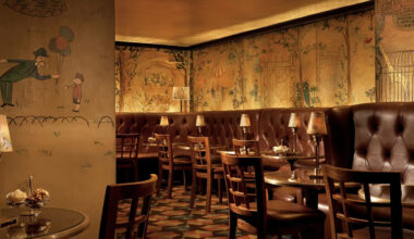 8 of the Most Iconic Hotel Bars in NYC