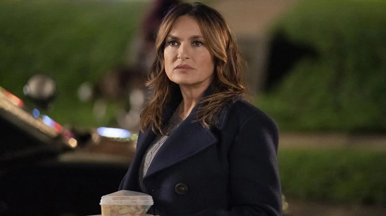 Olivia Benson standing outside in Law & Order SVU