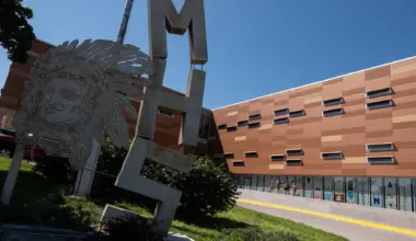 Teen arrested at Manhattan High School