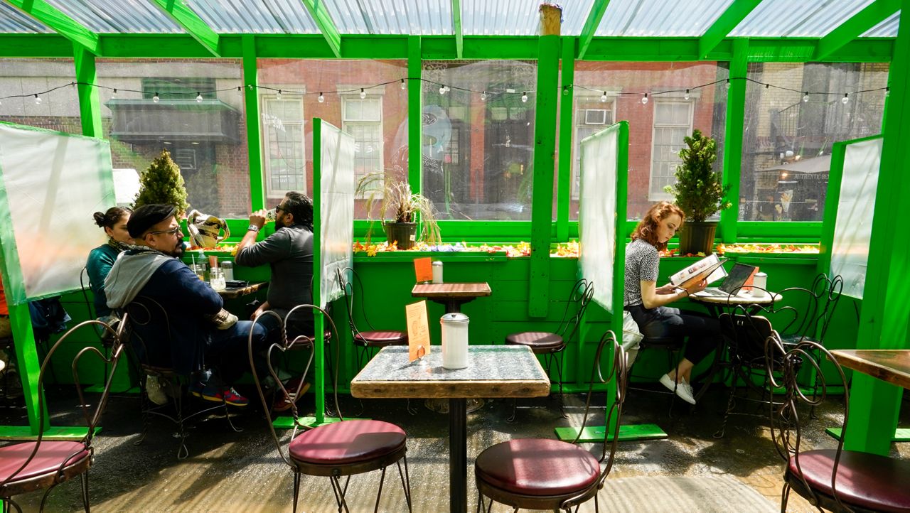Roadside dining returns to New York City