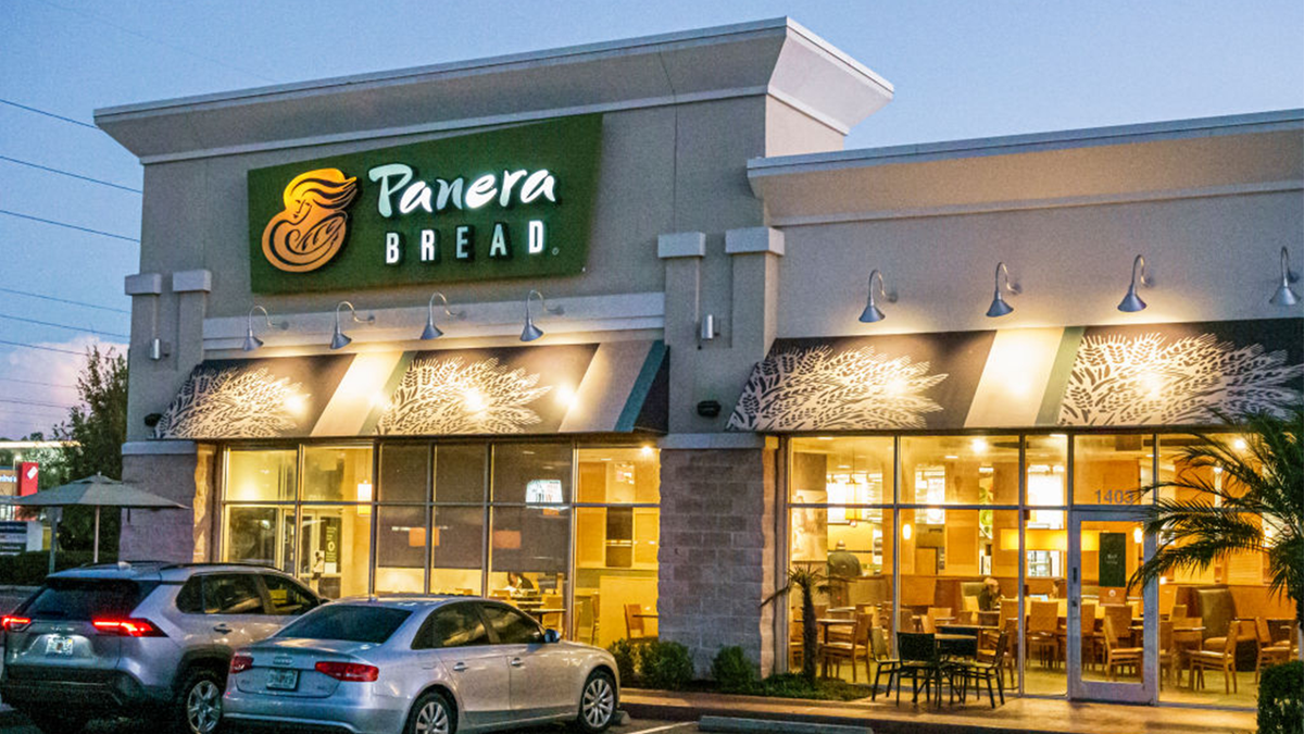 Panera Bread storefront with promotional signage for MyPanera Rewards program