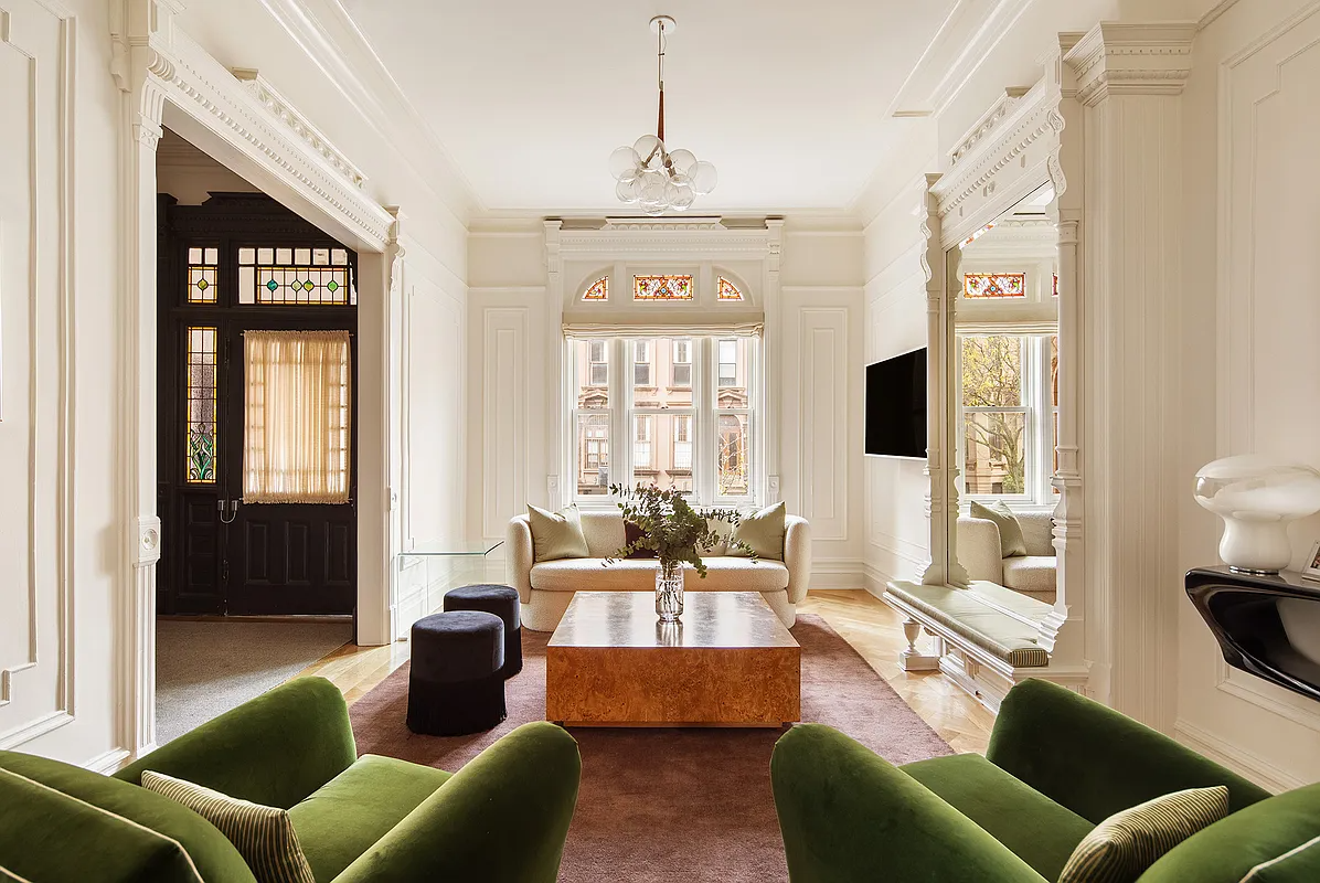 brooklyn open house - park slope parlor with pier mirror and moldings painted white