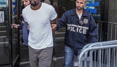 Former postal workers sentenced for stealing more than $4 million in government checks from mail facility at JFK Airport: Feds – QNS