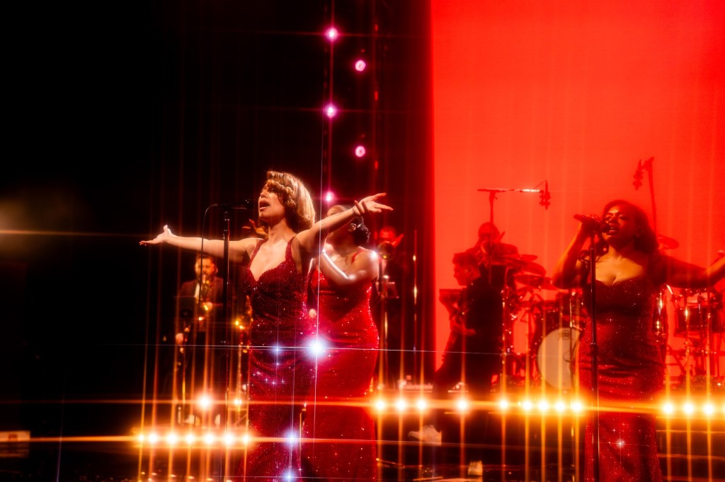 RAYE This Tour May Contain New Music in New York City: 7 Best Moments