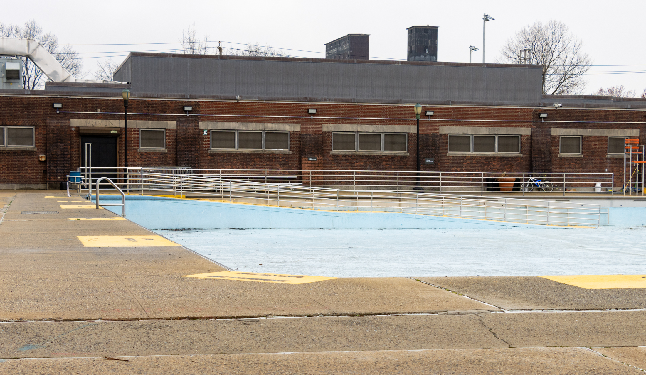 an empty pool