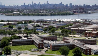 NYC Council wants to help Rikers Island inmates vote