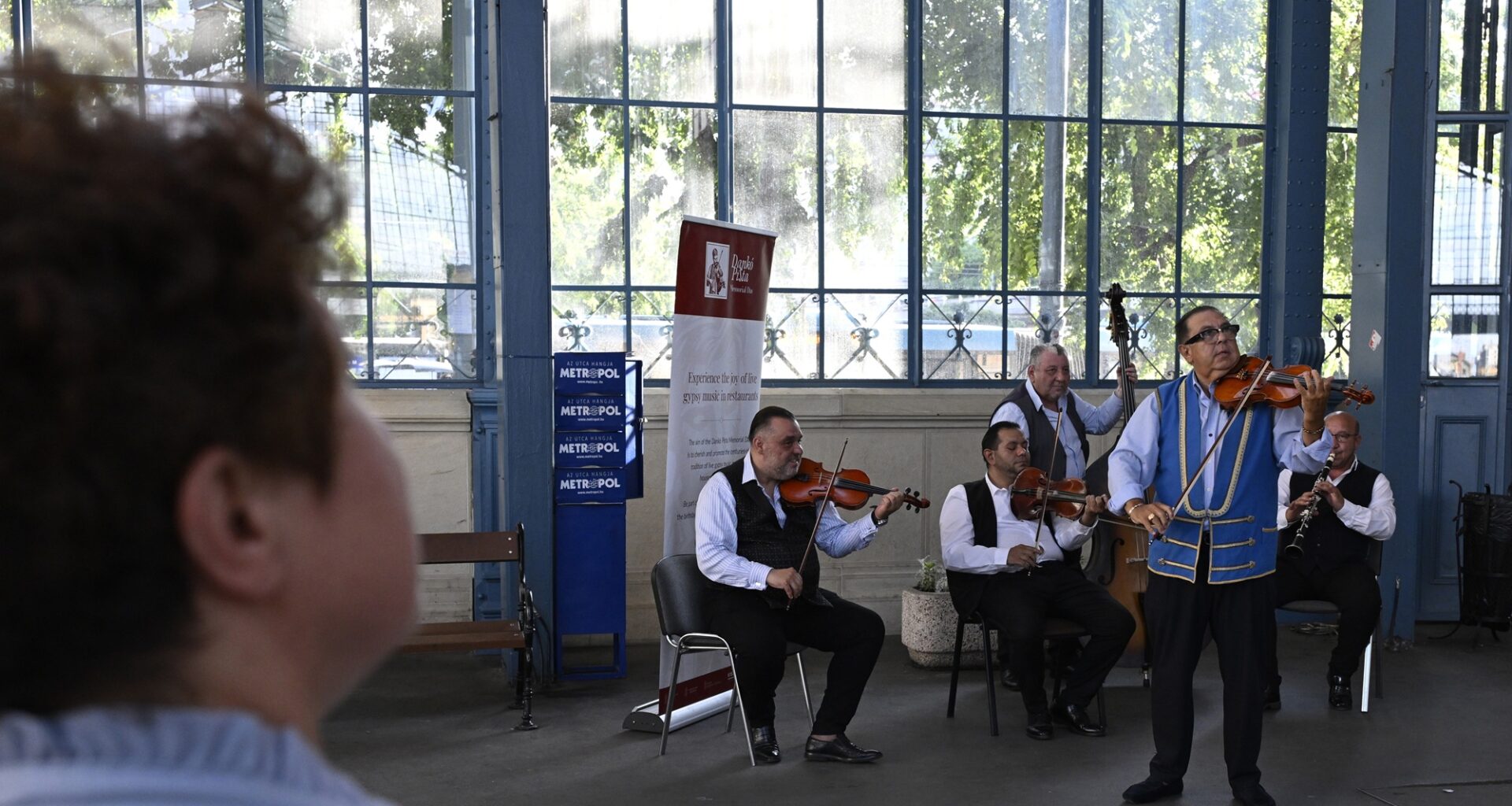 The New York Times Suggests Roma Voters May Decide the Hungarian Election