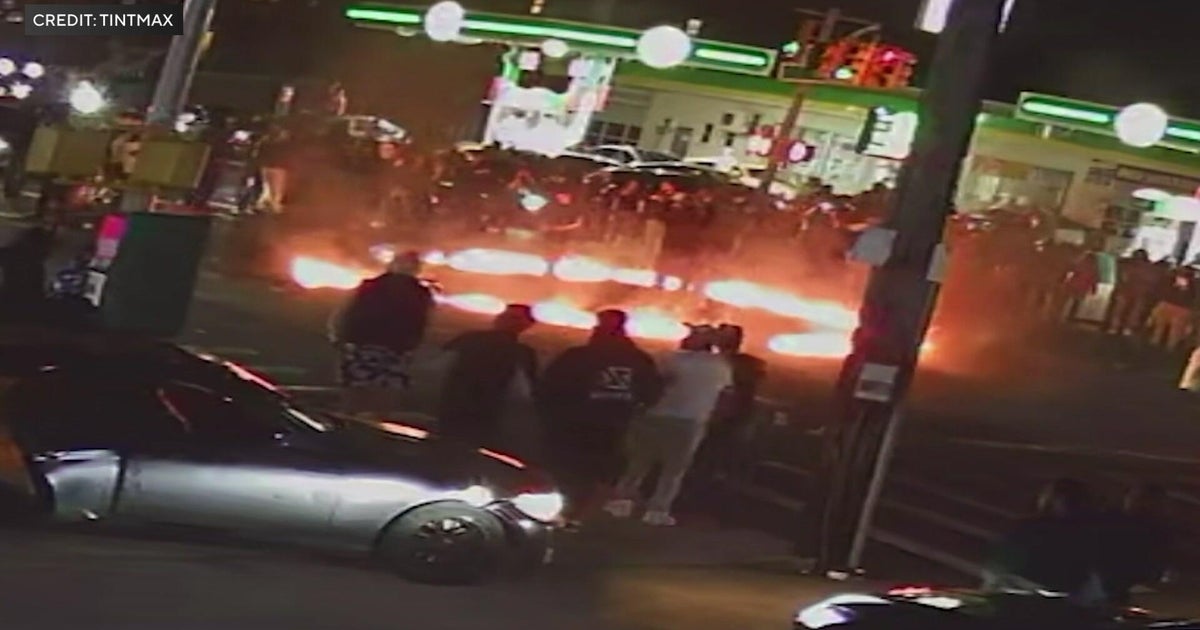 2 vehicles seized after fiery Maspeth, Queens, car meetup as NYPD searches for 8 suspects