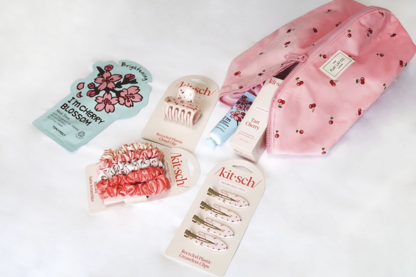 “Blossoms on Broadway” Launches at Paramount Times Square