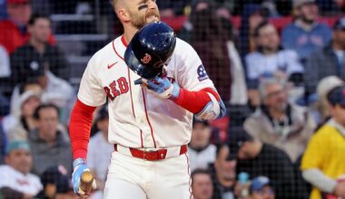 Red Sox smothered by Yankees again as offensive woes mount