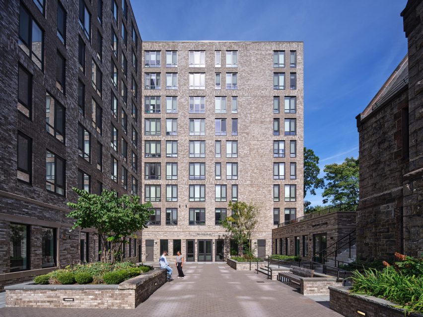 St James Terrace