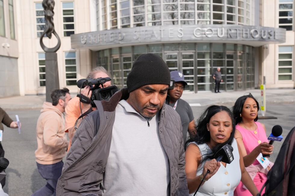 4 charged in corruption probe linked to NYC homeless shelter operator