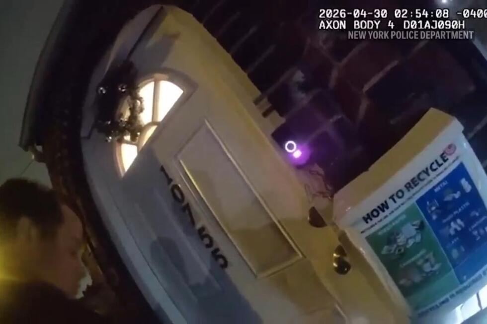 Explosion sends NYC police officers flying