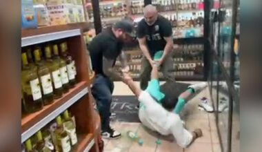 NYPD cops should have used body-worn cameras in Brooklyn liquor store rough arrest