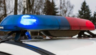 Queens Duo Arrested After Brandishing Knife, Shoving Restaurant Staff, Police Say