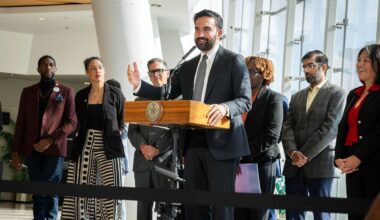 City Hall has a new metric to measure the called the "true cost-of-living" in New York. (Ed Reed/Mayoral Photography Office)