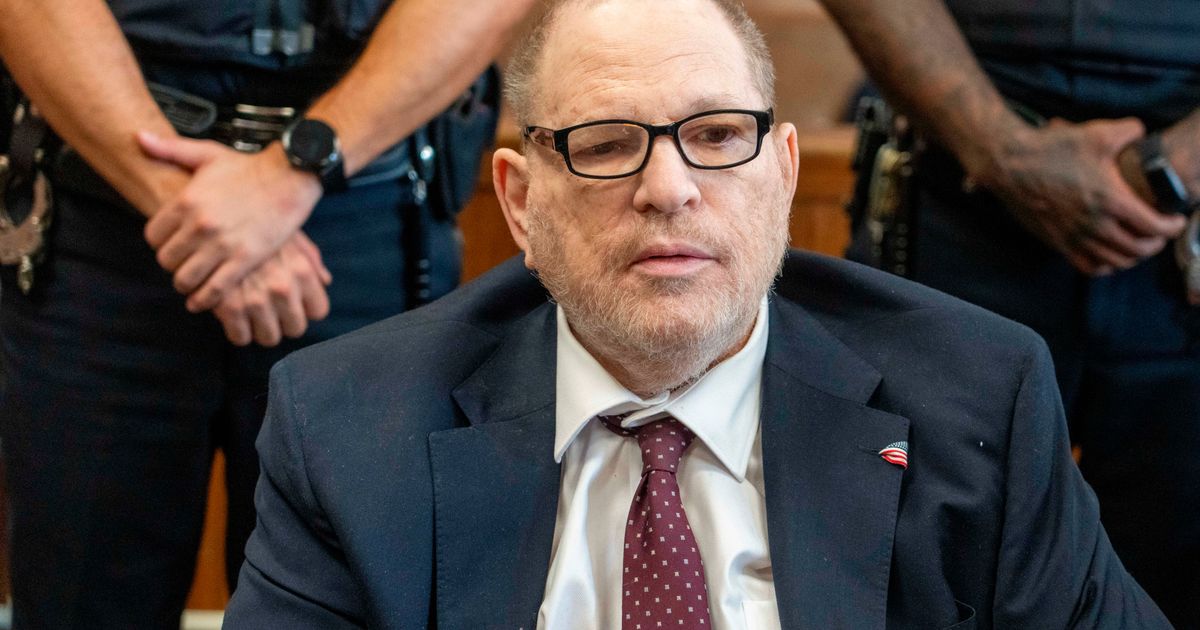Jury deliberations begin in Harvey Weinstein's rape retrial in New York :: WRAL.com