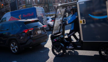 Amazon E-Bikes Take Root in Manhattan and Brooklyn