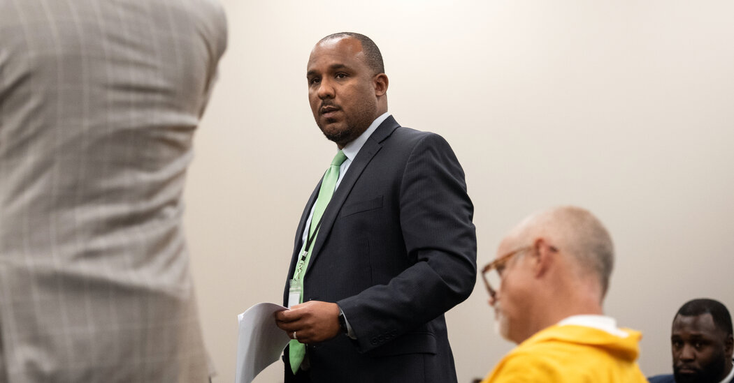 In Mississippi, a Democrat Challenges the Senator Who Blocked His Judgeship