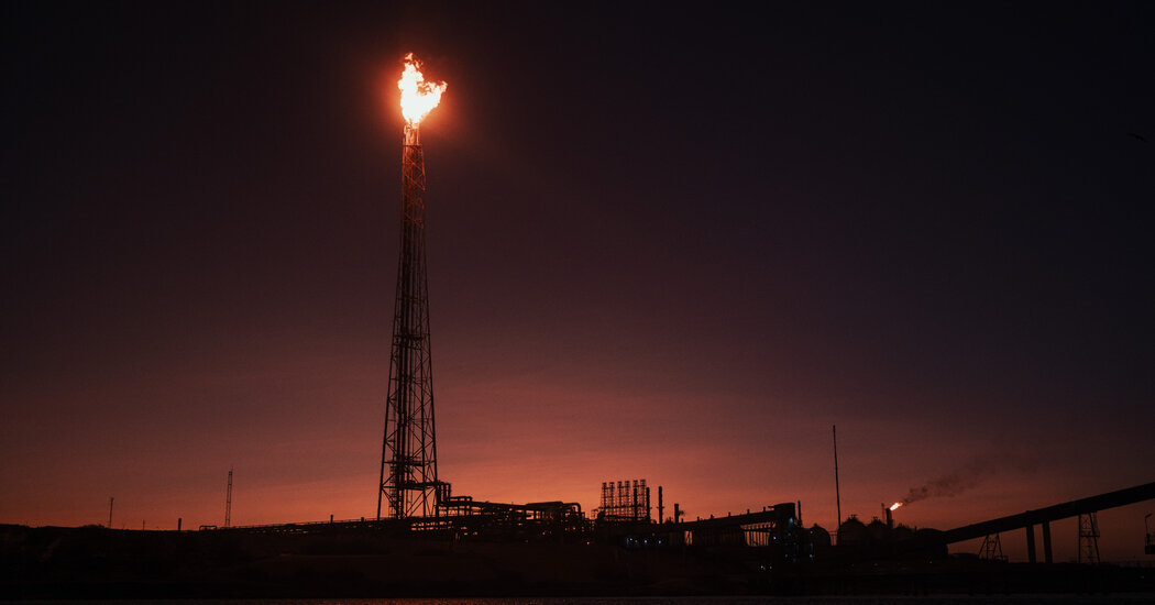 In Venezuela, Trump Vowed to Show Accountability. But Secret Oil Deals Linger.