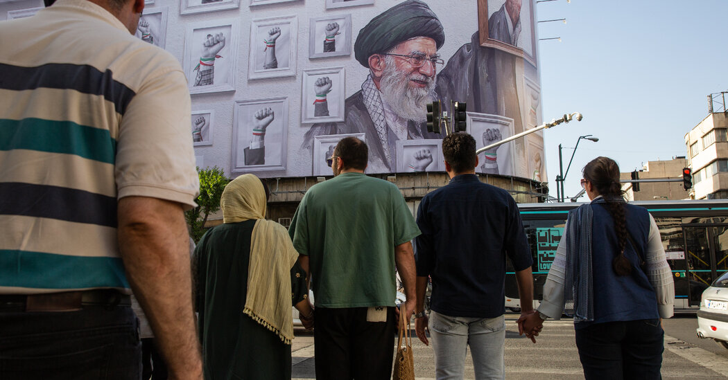 Iran War Live Updates: Trump Says Peace Deal Is Near