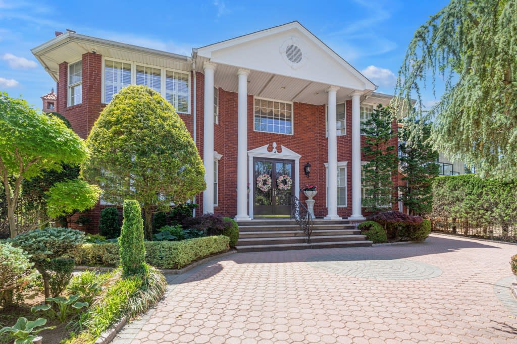 Among the current listings there, a four-bedroom spread at 4 Point Crescent asking $3.88 million. Courtesy of Douglas Elliman