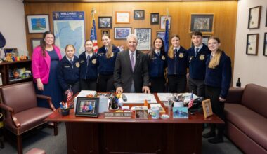 Tedisco welcomes Schuylerville High School Future Farmers of America to NYS Capitol – Saratogian