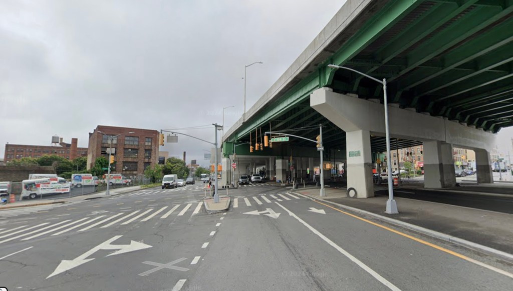 Bronx pedestrian dies after being struck by tractor-trailer and taxi
