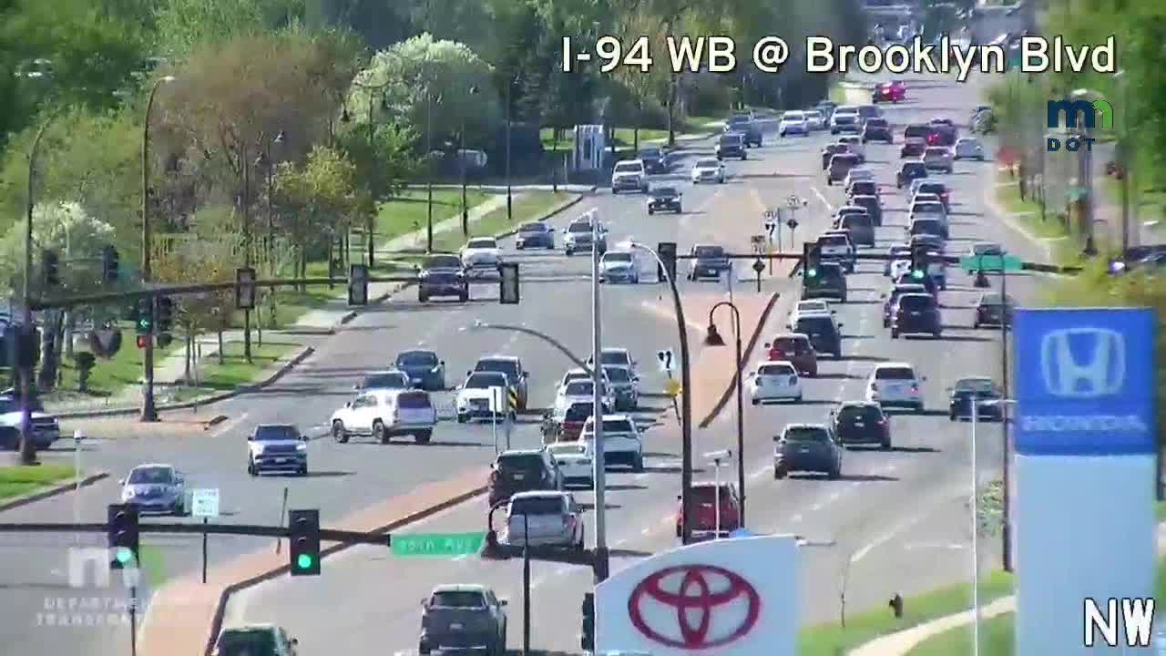 Armed robbery in Brooklyn Park leads to pursuit, 3 arrests