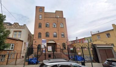 Man struck by egg while praying outside Brooklyn mosque; NYPD hate crime investigation launched