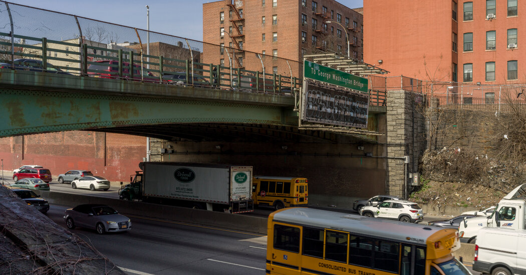 Pollution Worsened in South Bronx After Congestion Tolls, Study Finds