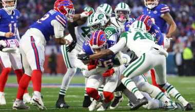 New York Jets News: Russell Wilson Pursuit Sure to Catch eye of Former Jets GM