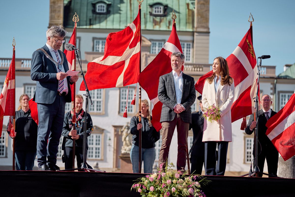 Official welcome of the King and Queen to Fredensborg Palace
