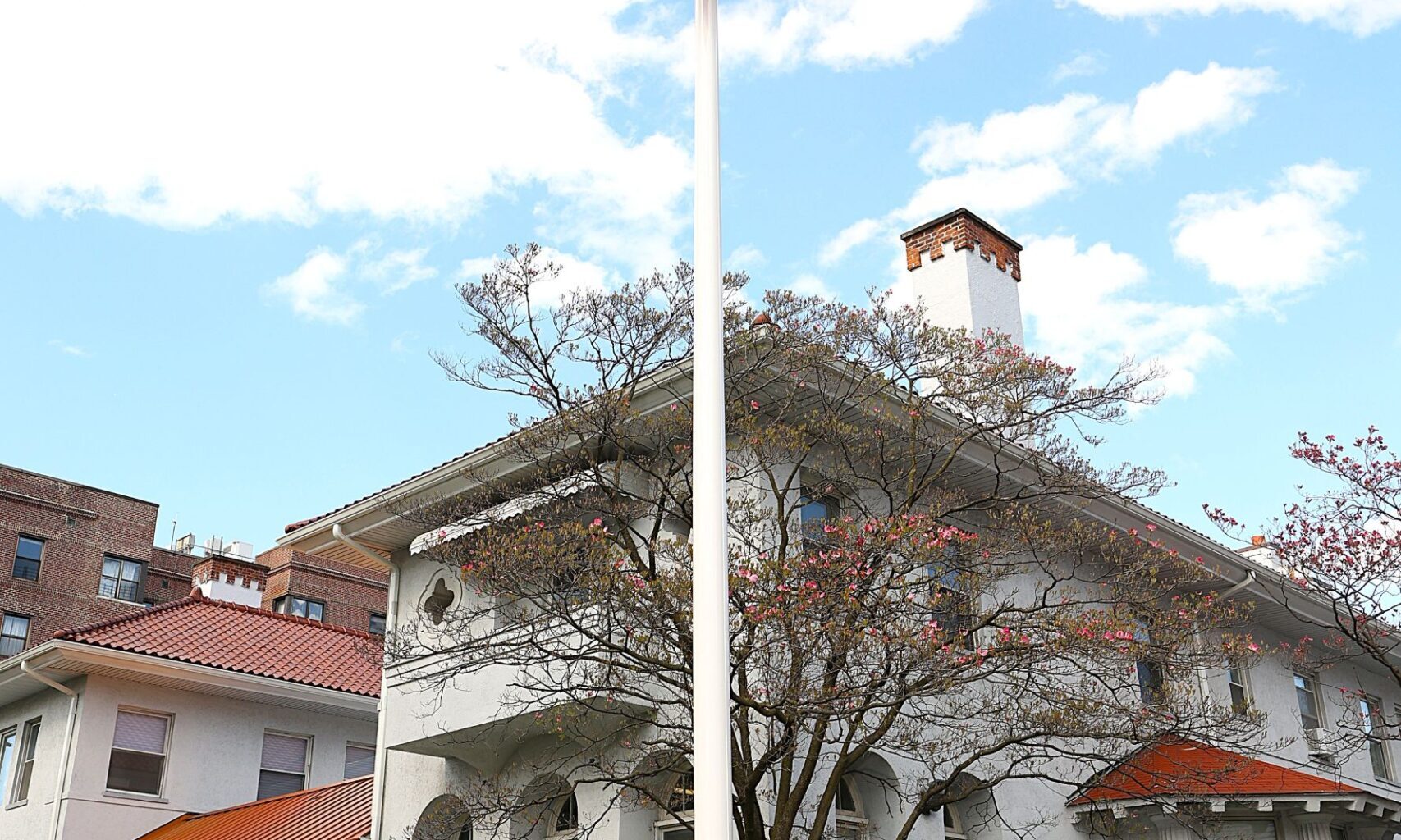 Fontbonne Hall Academy Gets New Flagpole in Brooklyn