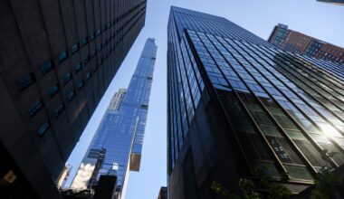 Manhattan luxury real estate sales risedespite pied-à-terre tax