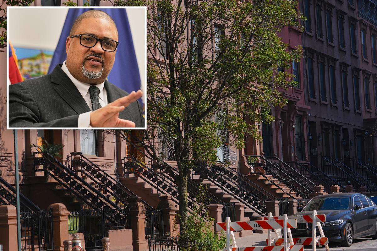 Fraudster stole Manhattan brownstone in huge conspiracy: DA