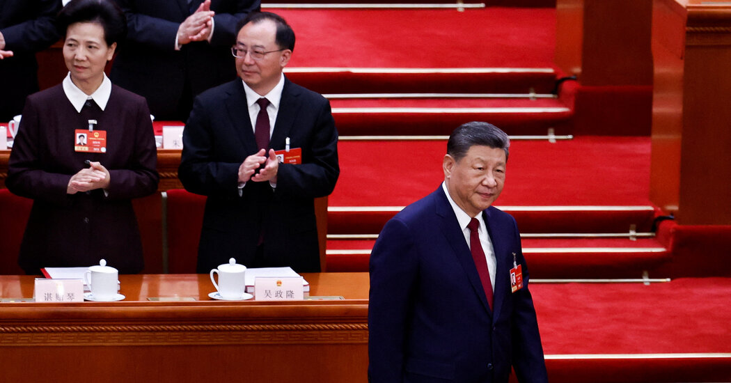 The Lecturer and Philosopher King: Xi Jinping Behind Closed Doors