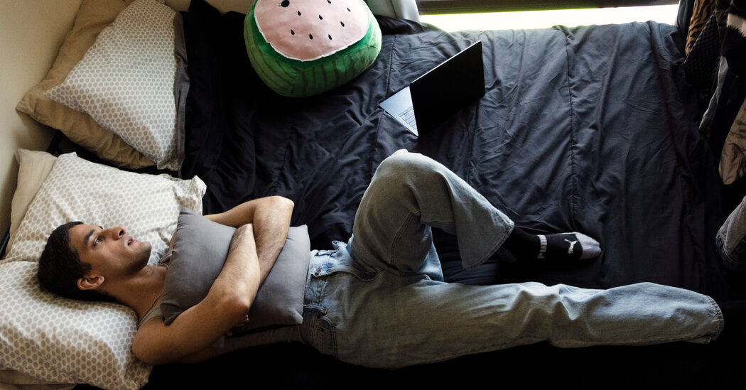 In a City of Big Dreams, Many Young Adults See a Cloudy Future
