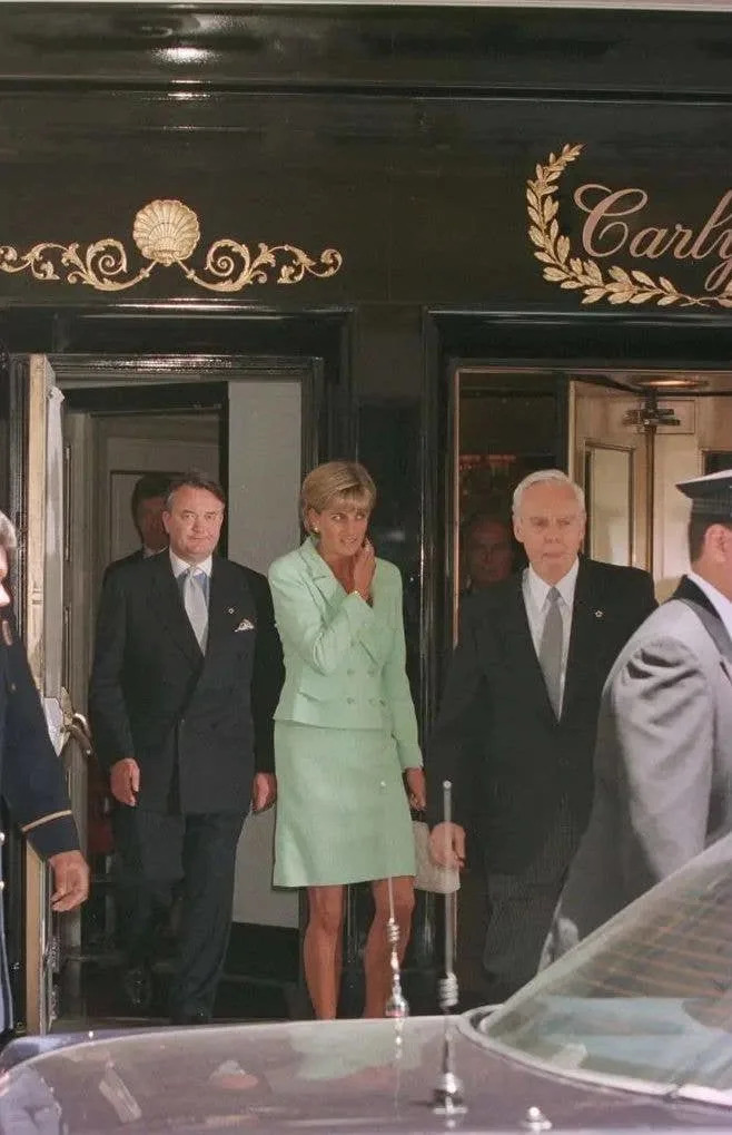 Diana, pictured leaving The Carlyle in June 1997, reportedly met with John F. Kennedy Jr. at the NYC hotel in the summer of 1995. According to PEOPLE, JFK Jr. was hoping to get the Princess to pose for the cover of his magazine, George. Per the outlet, the meeting took place in the Princess' suite.