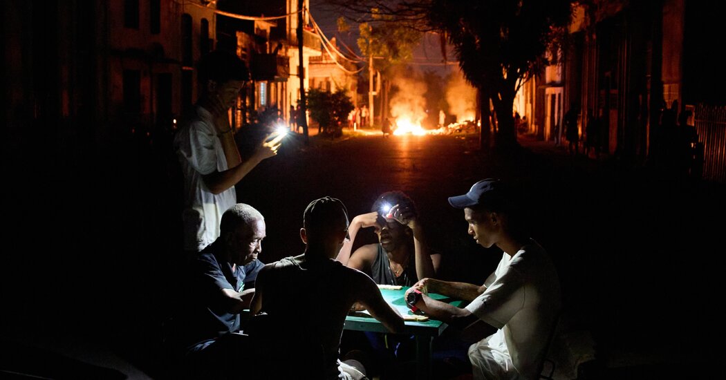 Photos: Cuba Plunges Into Darkness as U.S. Cuts Off Oil Supply