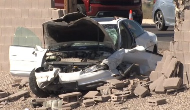 Man dies after crashing into block wall in Queen Creek